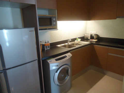Lahas Suites Sukhumvit
